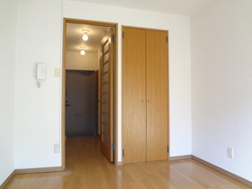 Living and room. Flooring 6 Pledge of rooms ・ With storage