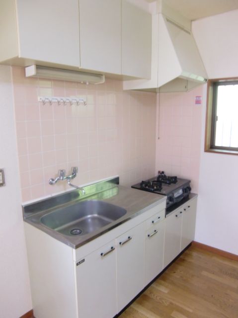 Kitchen. There is a cooking space user-friendly kitchen