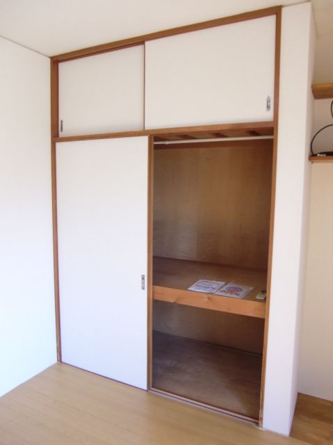 Receipt. Storage There are plenty of