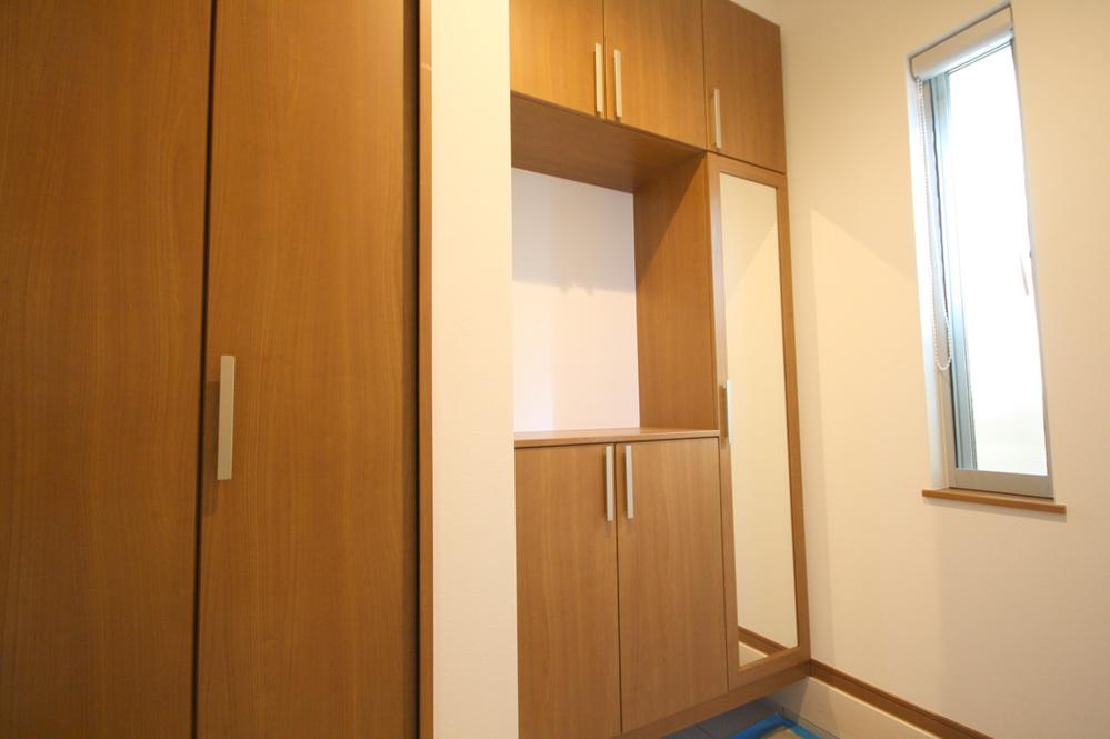 Entrance. Local Photos