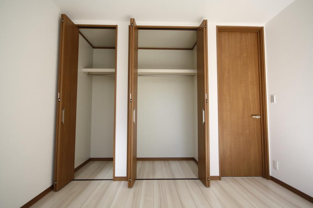 Receipt. Local (11 May 2013) Shooting