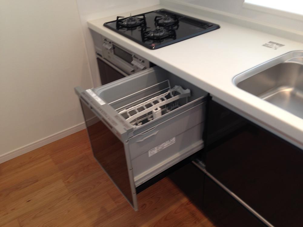 Kitchen. Room (August 2013) Shooting