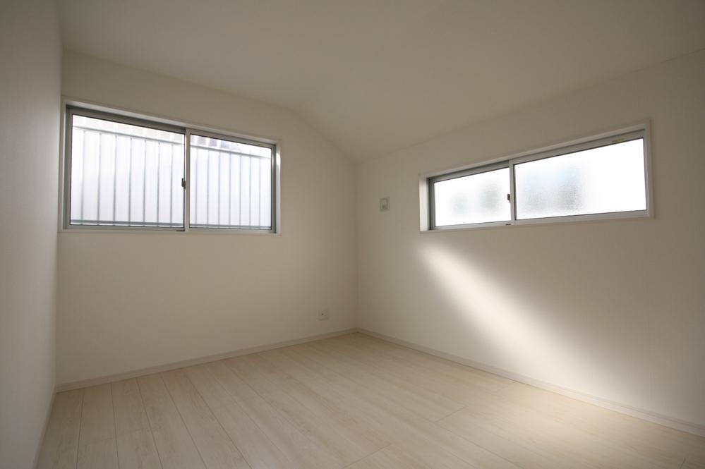 Non-living room. Indoor (11 May 2013) Shooting