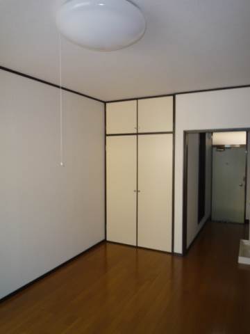 Other room space. Loft