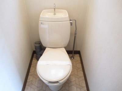 Toilet. ◆ toilet ◆