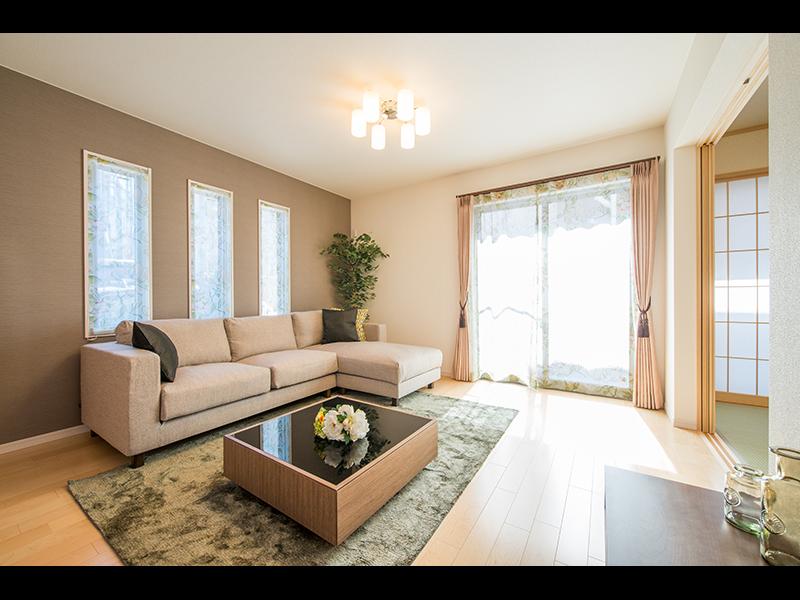 Living dining gas hot-water floor heating has been standard equipment. Use the flooring which has been subjected to strong special coating to scratches and dirt. Living-dining (same specifications)