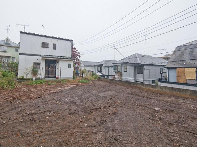 Local appearance photo. Local (11 May 2013) Shooting