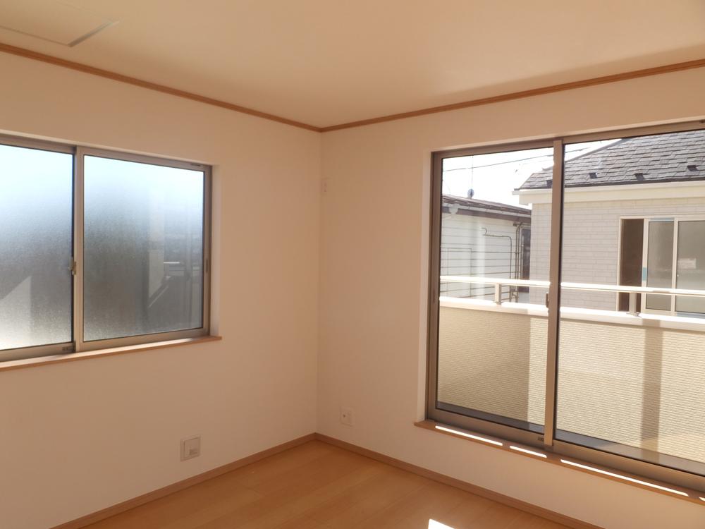 Non-living room. Indoor (10 May 2013) Shooting