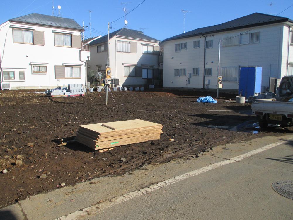 Local appearance photo. Local (12 May 2013) Shooting