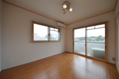 Living and room. ☆ Free to arrange space ☆