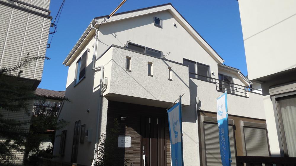 Local appearance photo. Local (12 May 2013) Shooting