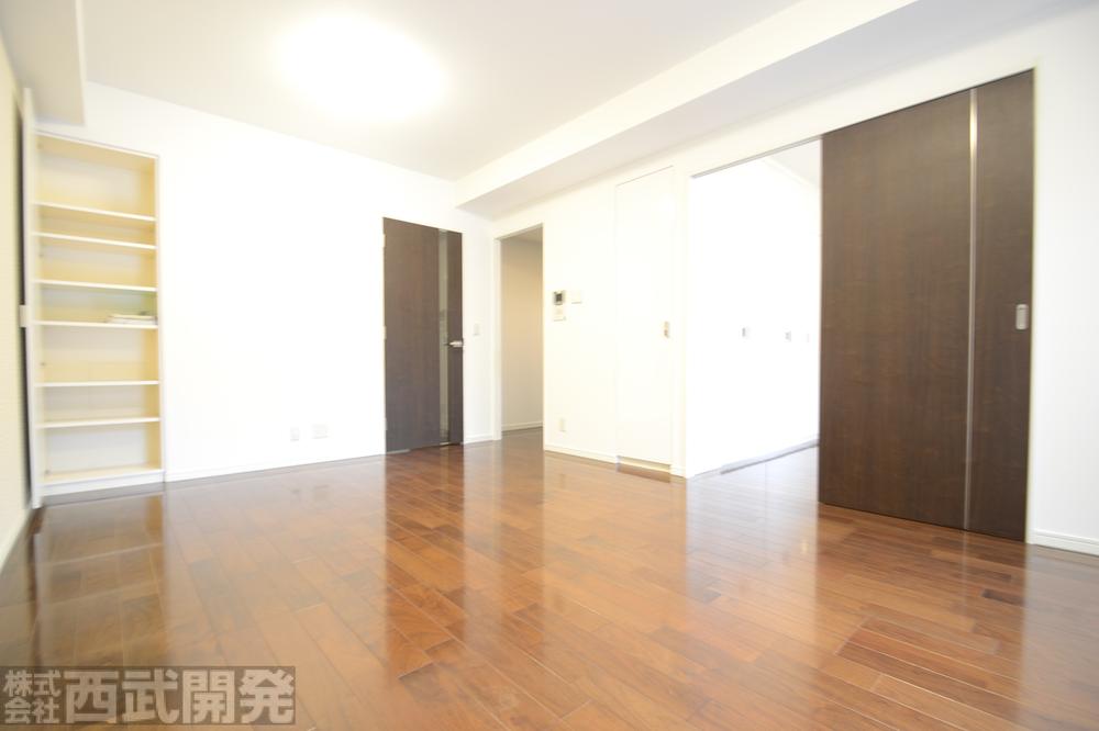 Living. LDK14.3 Pledge LD floor heating