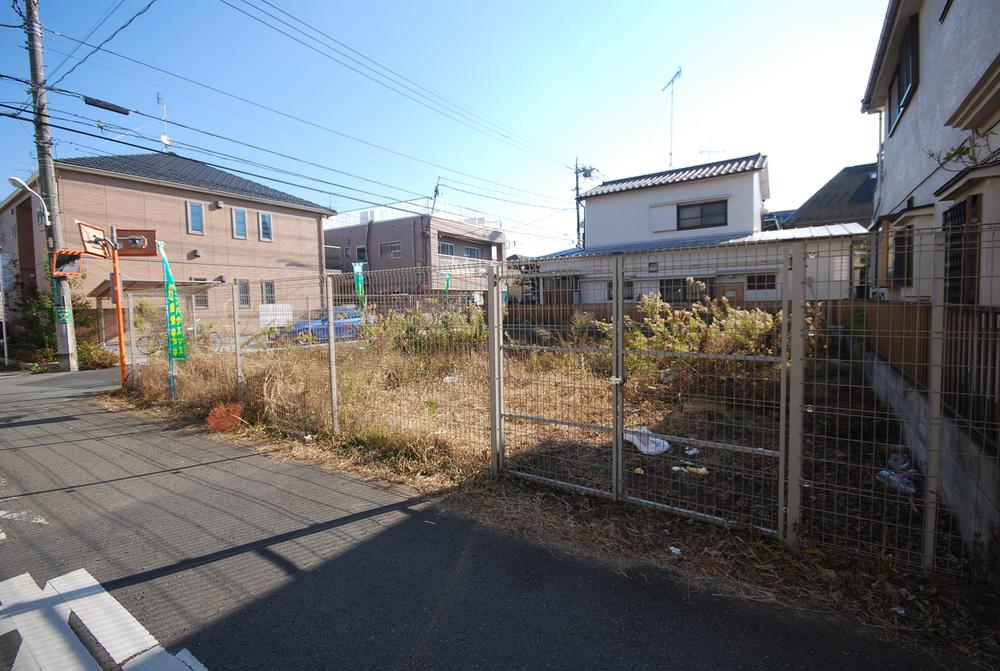 Local photos, including front road. Local Photos