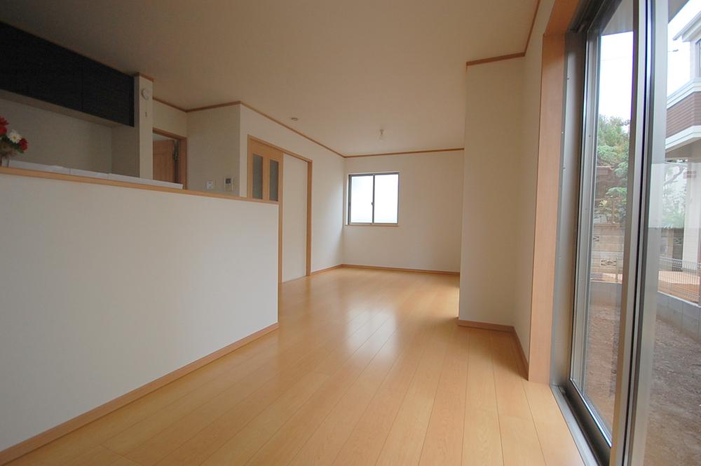 Living. Local Photos