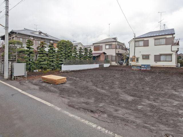 Local photos, including front road. A ・ C Building since come passage on the south side is good per yang site (December 2013) Shooting