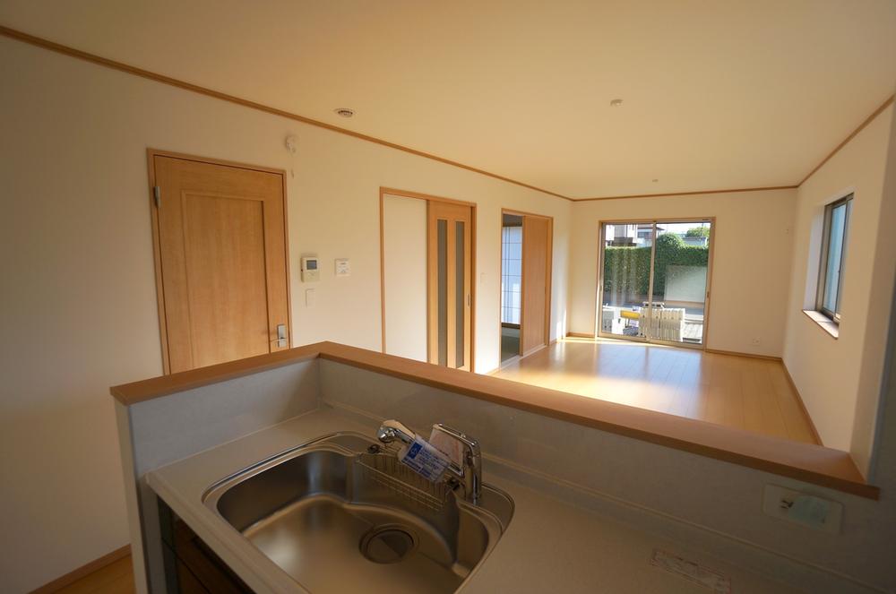 Same specifications photos (living). Example of construction