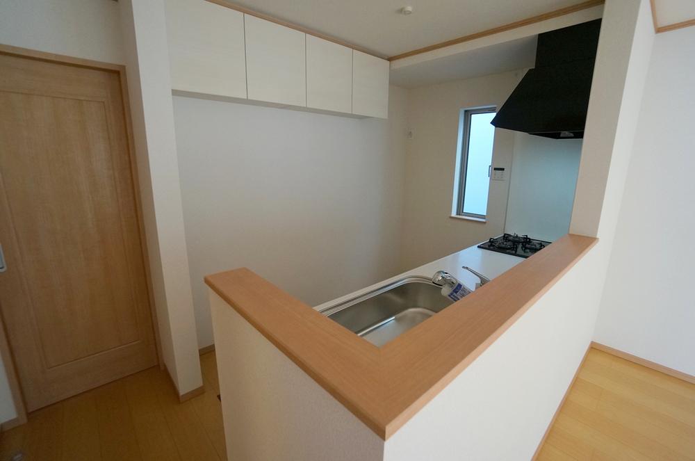 Same specifications photo (kitchen). Example of construction