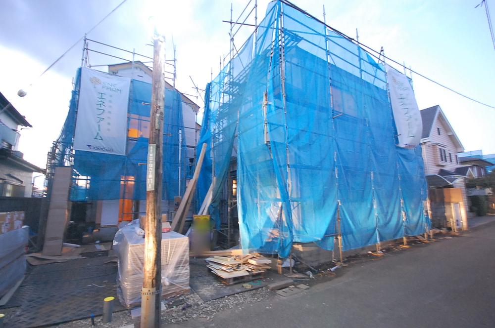 Local appearance photo. Local (12 May 2013) Shooting