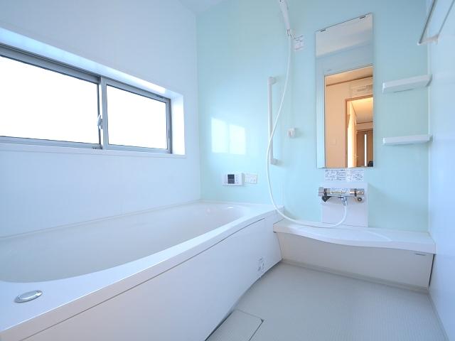 Bathroom. Kokubunji Shinmachi 3-chome C Building bathroom