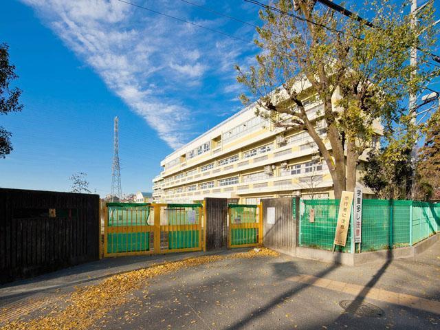 Primary school. Kokubunji stand up to the second elementary school 340m