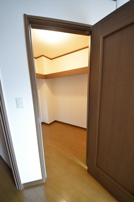 Receipt.  ☆ Western-style housing ☆