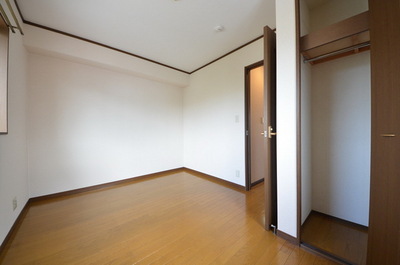 Other room space.  ☆ Space in the sun ☆