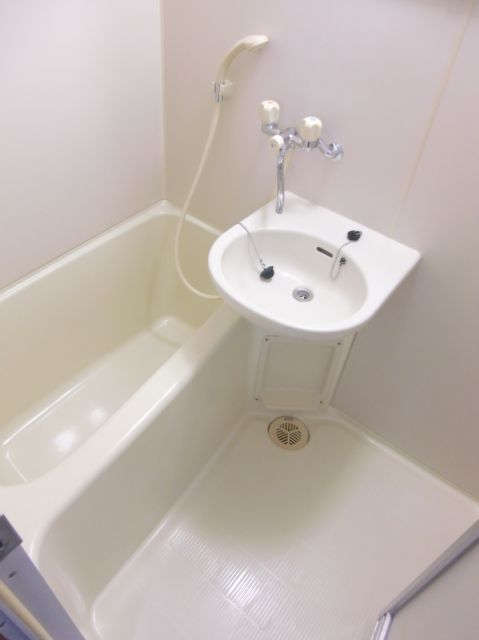 Bath. bus ・ Restroom