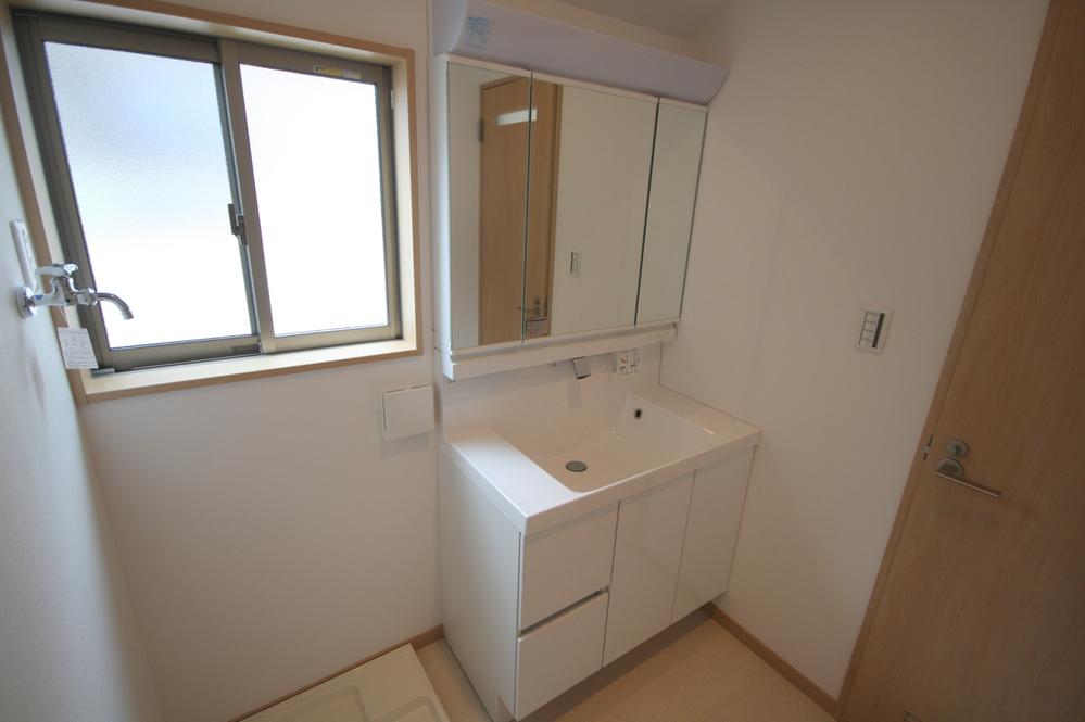 Wash basin, toilet. Local Photos