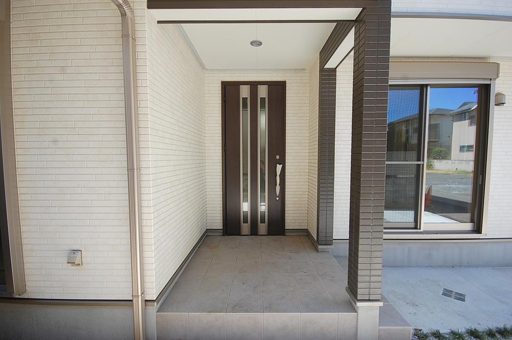 Entrance. Local Photos