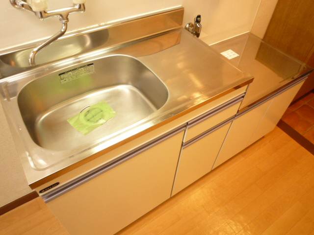 Kitchen. Perfect for self-catering school