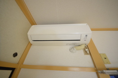 Other Equipment.  ☆ It is air-conditioned ☆