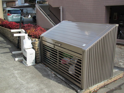 Other common areas. Garbage yard