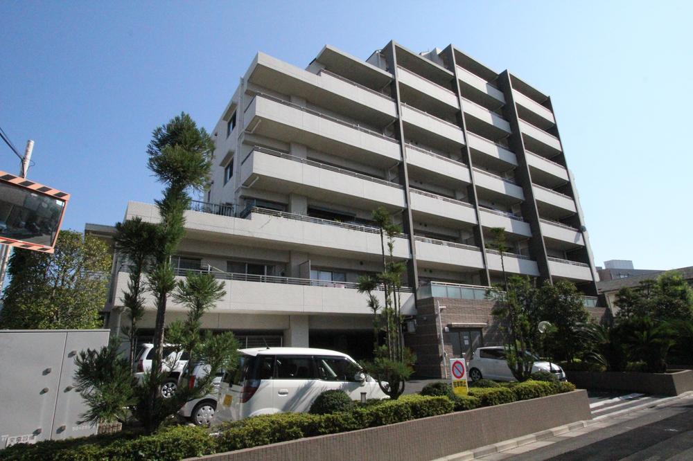 Local appearance photo. local