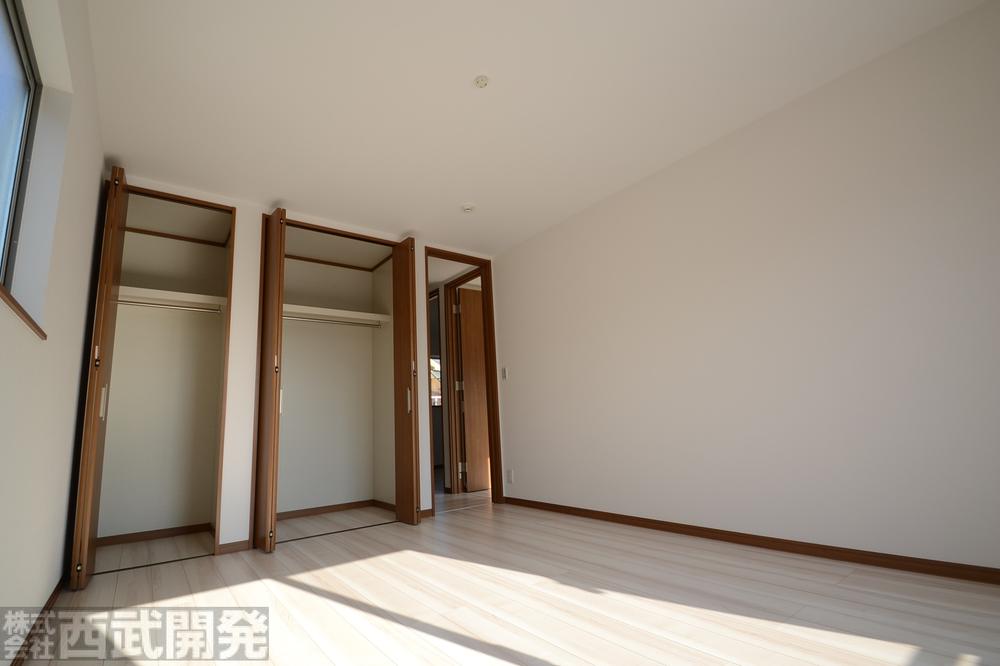 Non-living room. Western-style 7.5 Pledge Closet × with 2