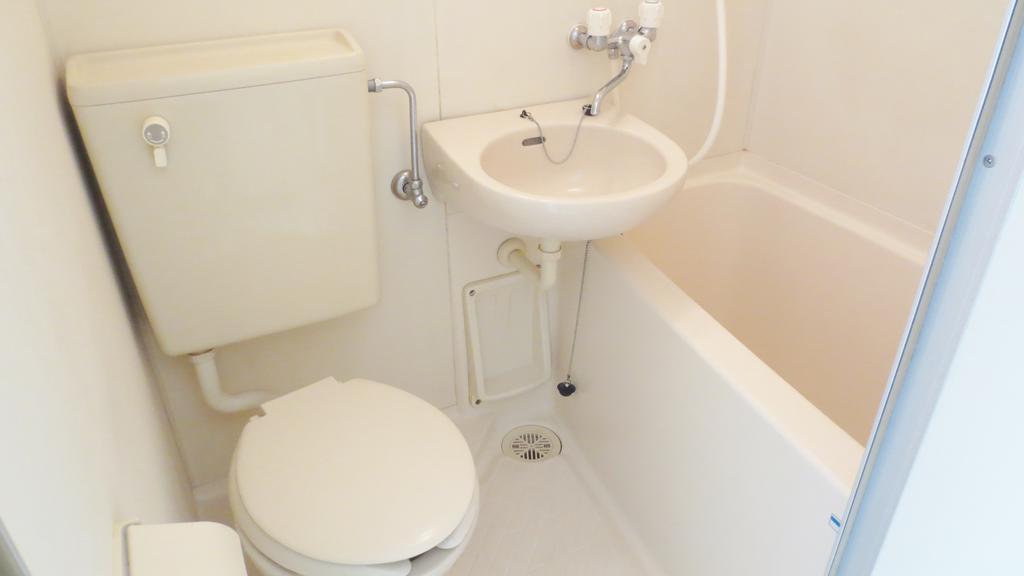 Bath. Effortless unit bus of cleaning