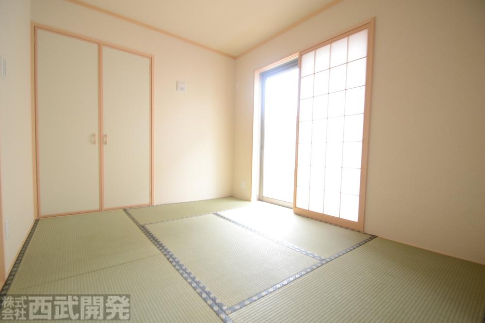 Non-living room. Building 2