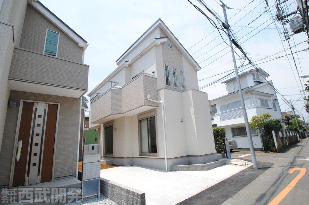 Local appearance photo. Local (July 2013) Shooting Building 2