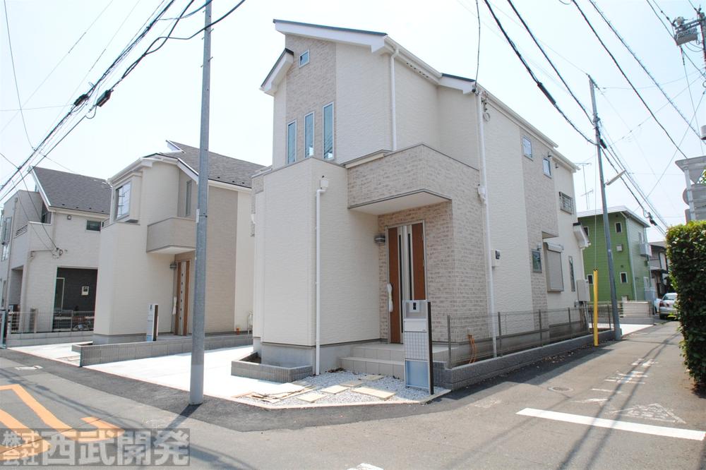 Local appearance photo. Local (July 2013) Shooting Building 2