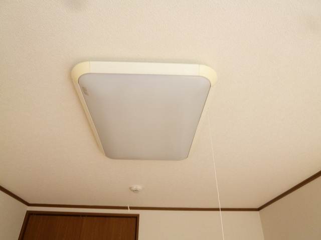 Other Equipment. Room lighting