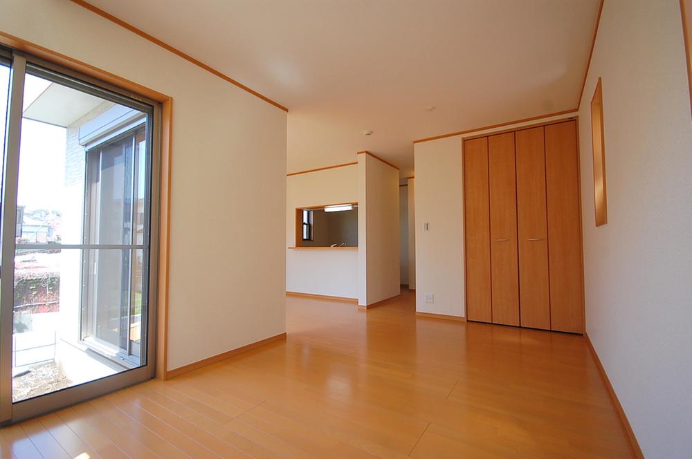 Living. Local Photos