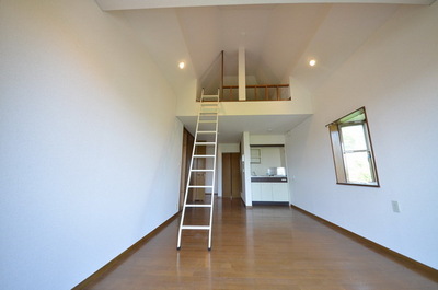 Other room space. Western-style 11 Pledge