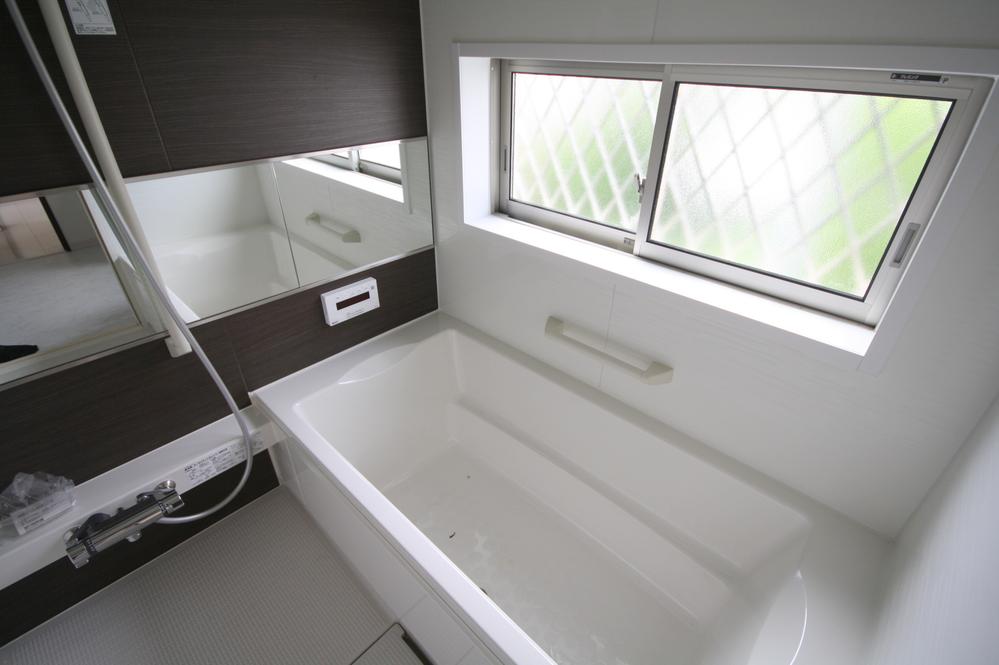 Bathroom. Local Photos