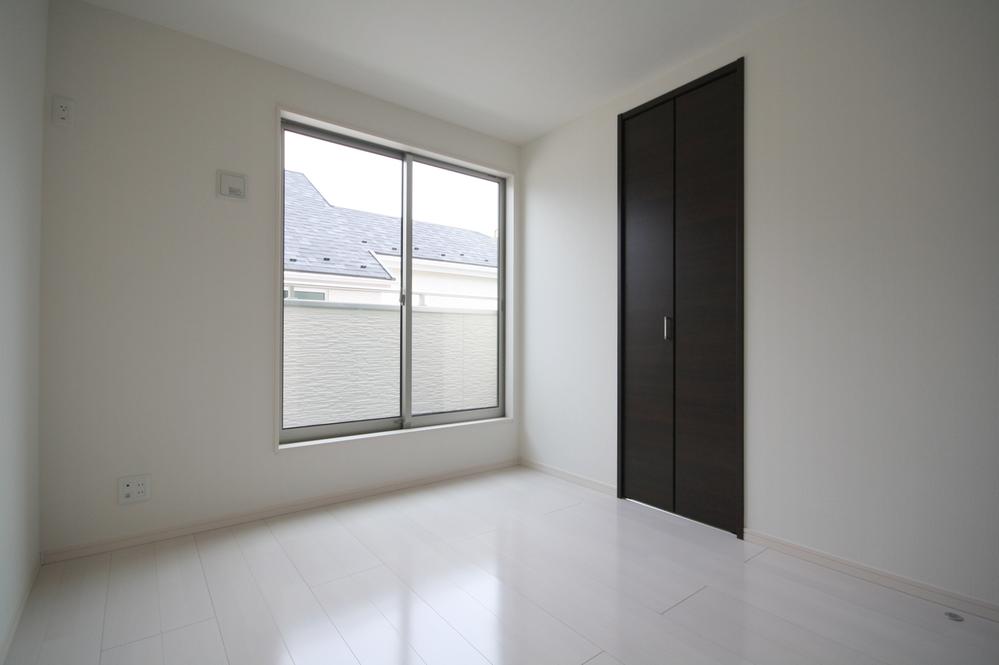 Non-living room. Local photo Building