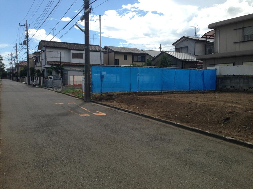 Local photos, including front road. Local (September 2013) Shooting