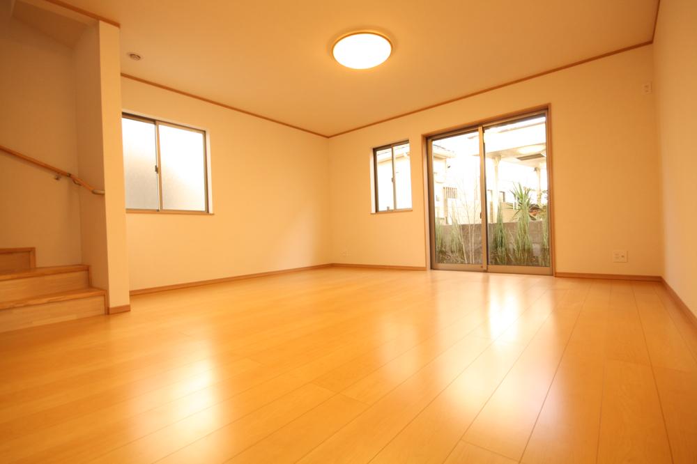 Living. Indoor (12 May 2013) Shooting