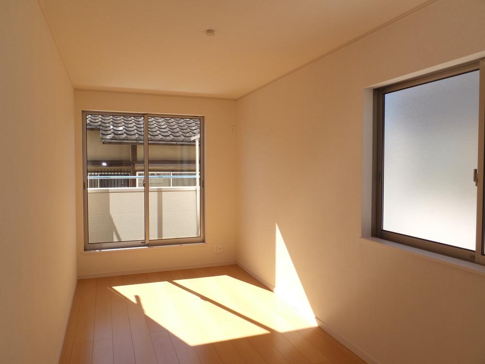 Non-living room. Indoor (10 May 2013) Shooting