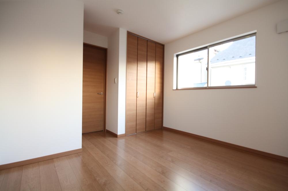 Non-living room. Indoor (10 May 2013) Shooting