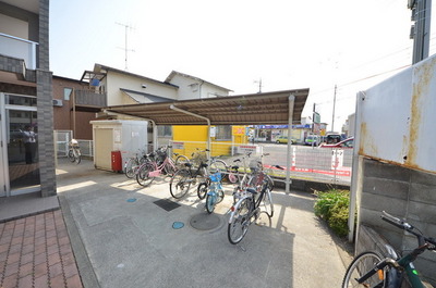 Other. FamilyMart Sunagawa nine No. store up to (other) 10m