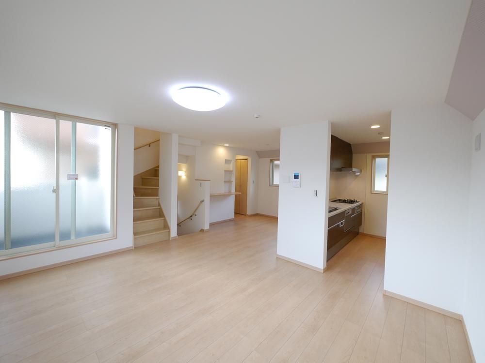 Living. Indoor (11 May 2013) Shooting