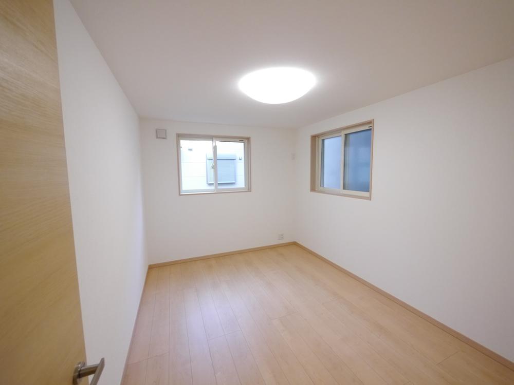 Non-living room. Room 2